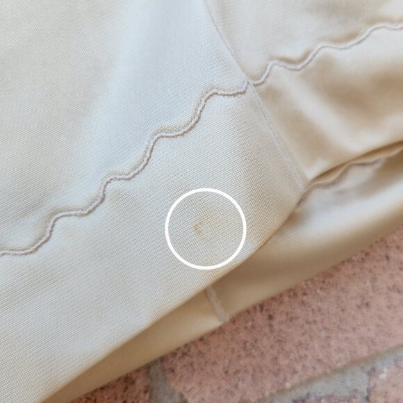 Vintage Leggs Beige Nylon Half Slip XL 23" Length Made in USA - Picture 3 of 7